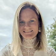 Mag. Rieger-Elisabeth-180